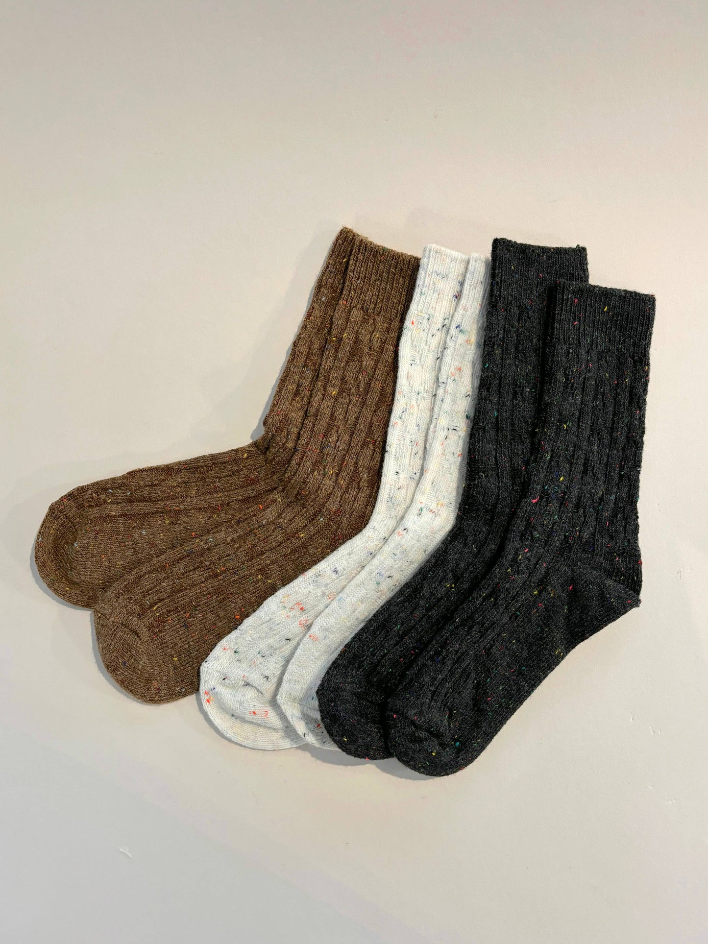 Cable Neb Crew Socks in Brown