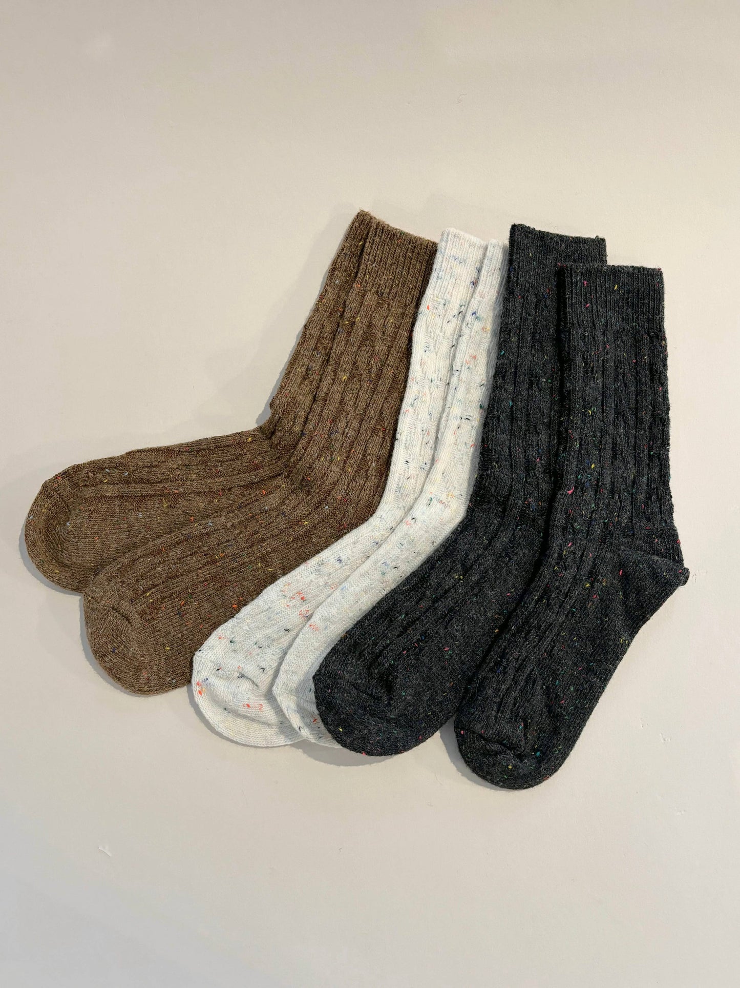 Cable Neb Crew Socks in Brown